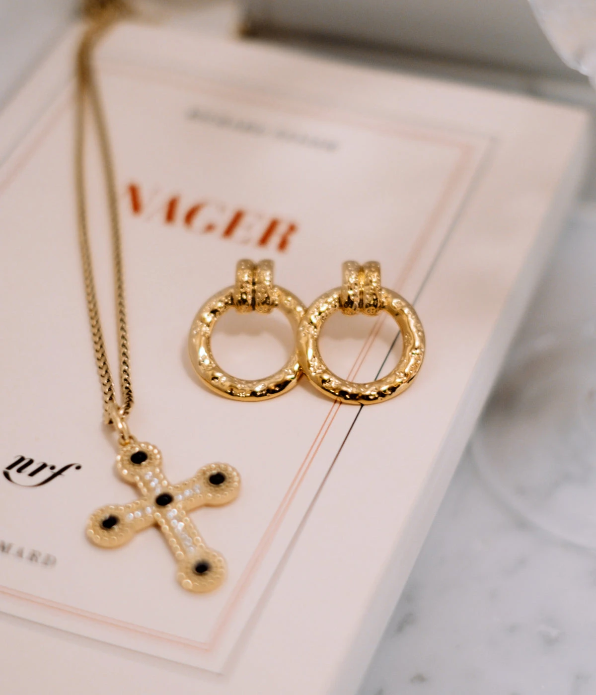 Sautoir Jacob (Acier Doré) 5 Sautoir Jacob (Acier Doré) – Image 3