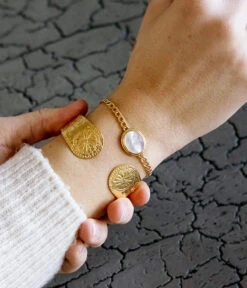 Jonc Egérie (Acier Doré) -Bijoux Fantaisie SBJ19934 01UNI P1