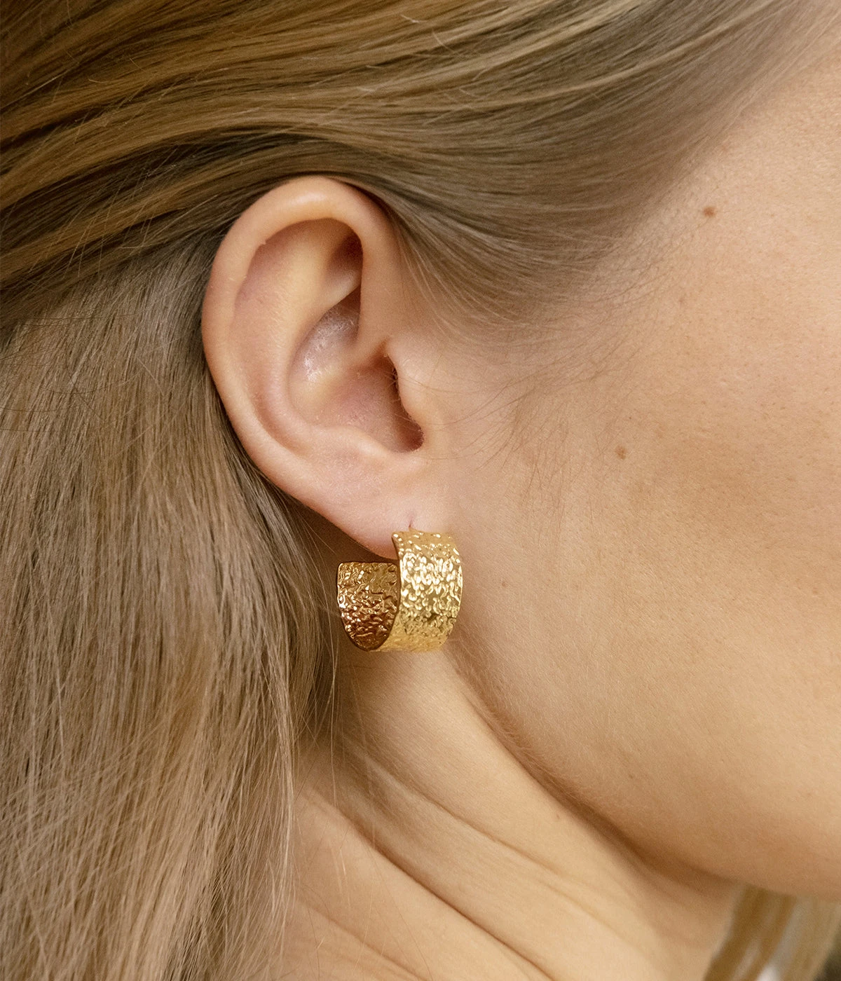 Boucles D'oreilles Oslo (Acier Doré) 4 Boucles D'oreilles Oslo (Acier Doré) – Image 2