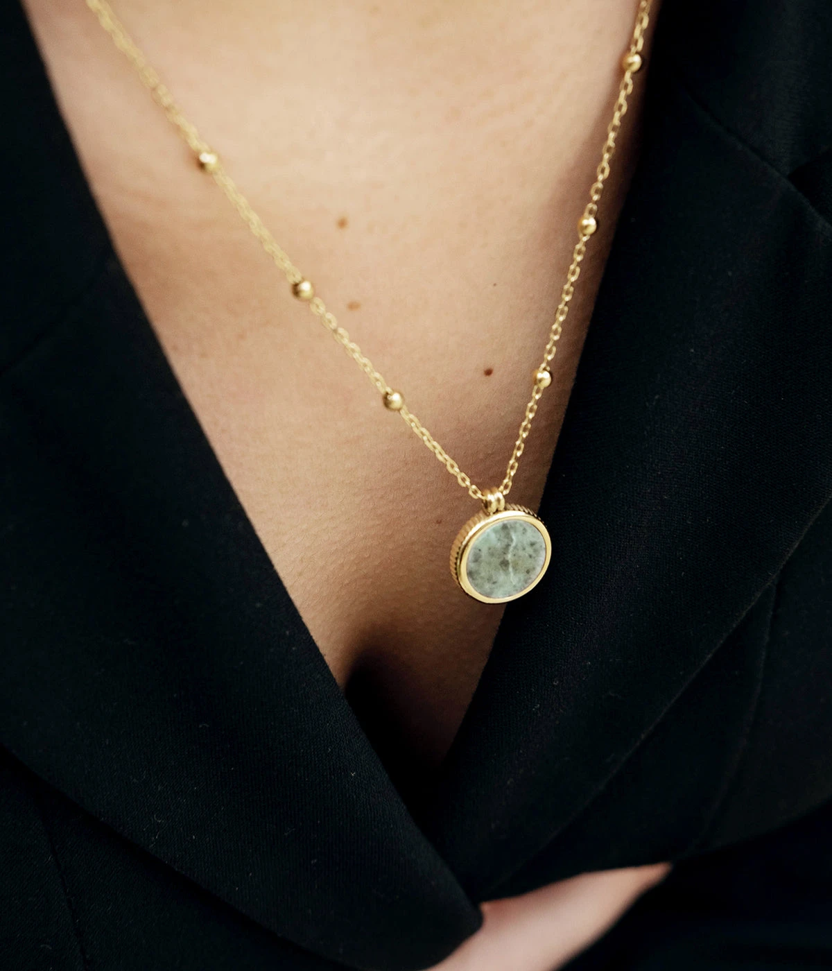 Collier Pearl (Acier Doré) 4 Collier Pearl (Acier Doré) – Image 2