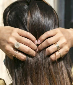 Bague Isis (Acier) -Bijoux Fantaisie bague isis acier dore portee 2 df47d50b e47e 4162 87e3 50e583b6a8db