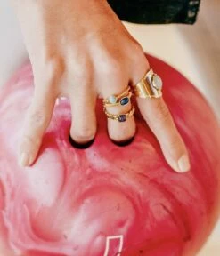 Bague Trancoso (Acier Doré) -Bijoux Fantaisie bague trancoso acier dore lapis lazuli portee