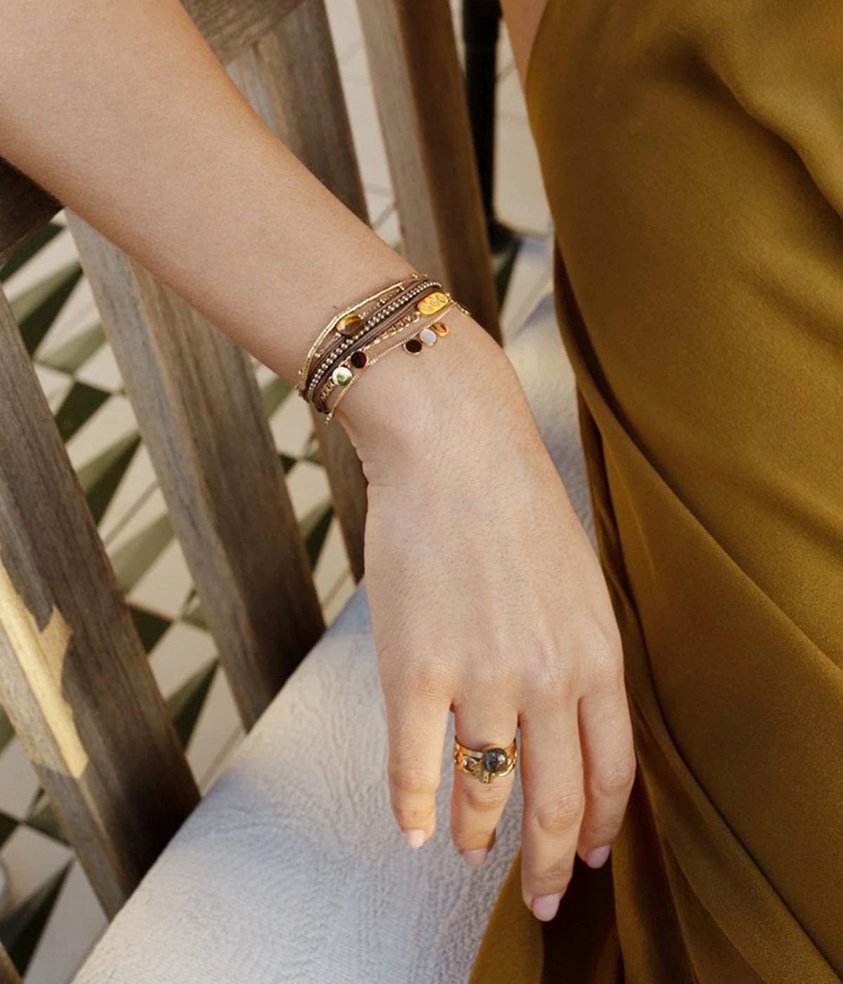 Bracelet Stellaire (Acier Doré) 4 Bracelet Stellaire (Acier Doré) – Image 2