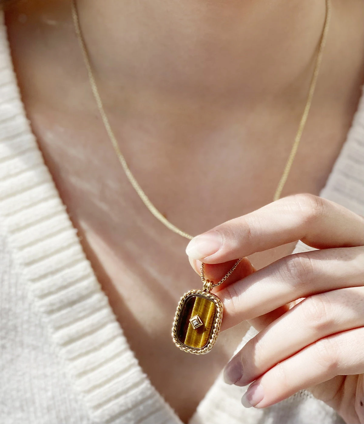 Collier Elijah (Acier Doré) 4 Collier Elijah (Acier Doré) – Image 2